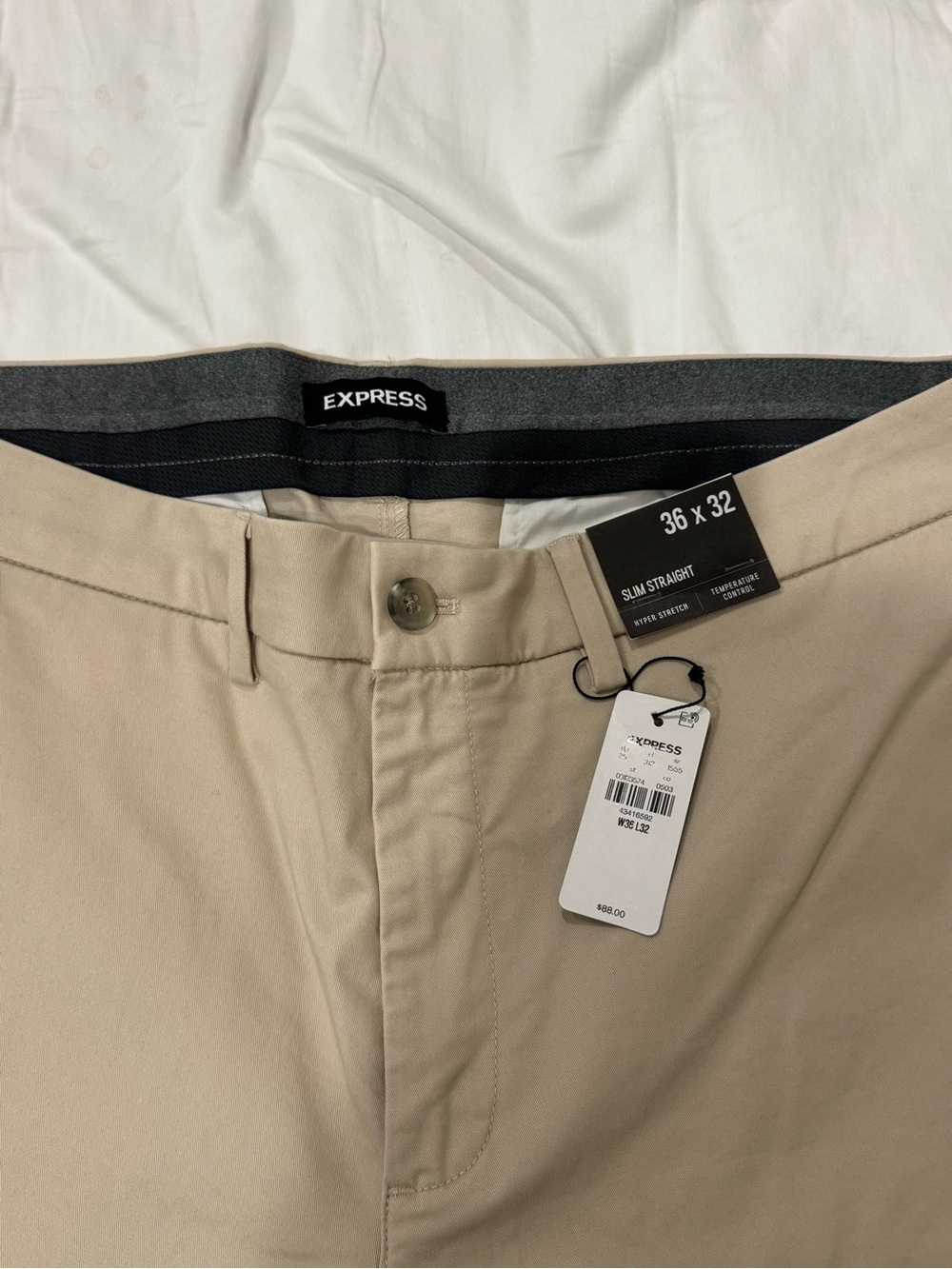 Express Men’s Slim Straight Chino Pants in Tan NWT